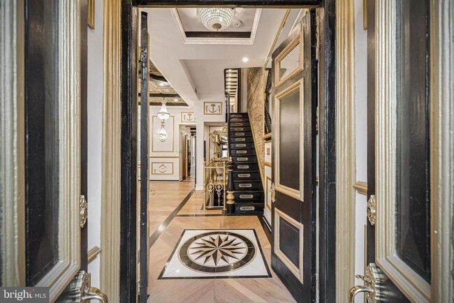 Building Photo - 810 Prince St