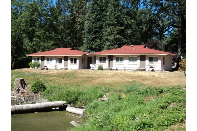 Building Photo - Three Ponds Mobile Park