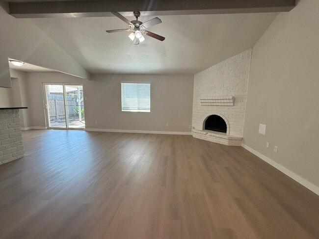 Building Photo - 817 Saint Benedict Ct