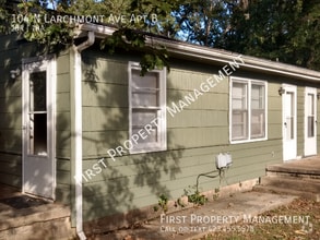 Building Photo - 104 Larchmont Ave
