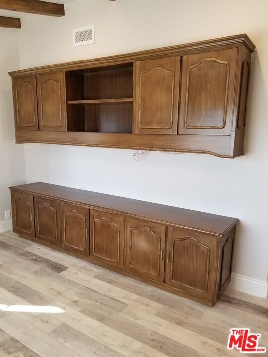 Building Photo - 1117 S Swall Dr