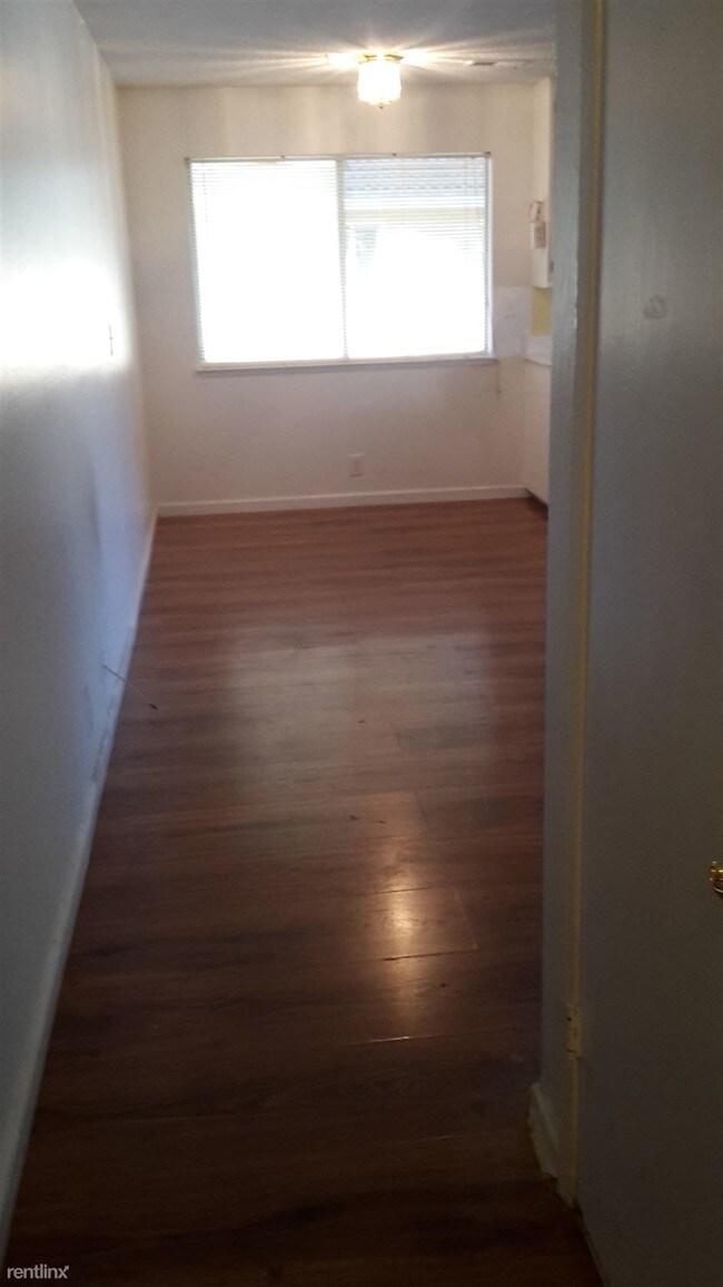 Foto del edificio - 5646 Allen Ave