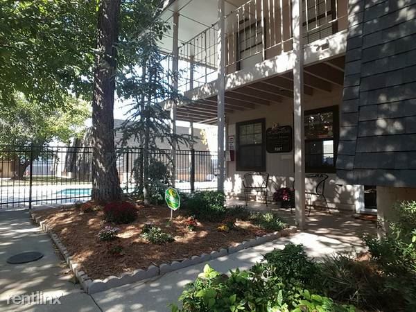 Building Photo - 5109 N Hammond Ave
