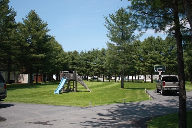 Building Photo - Countryside Mobile Home Park