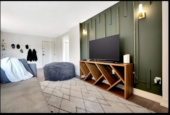 Foto del edificio - 10 N Wood Ave