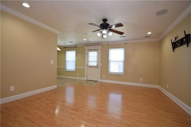 Foto del edificio - 308 Parkcrest Dr