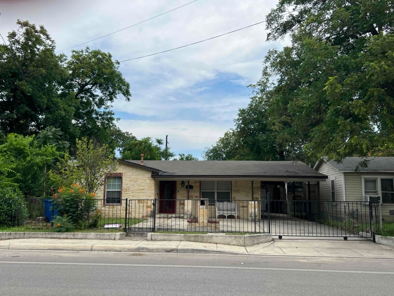 Primary Photo - 707 W Malone Ave