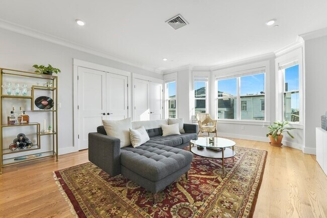 Foto del edificio - 237 Lexington St