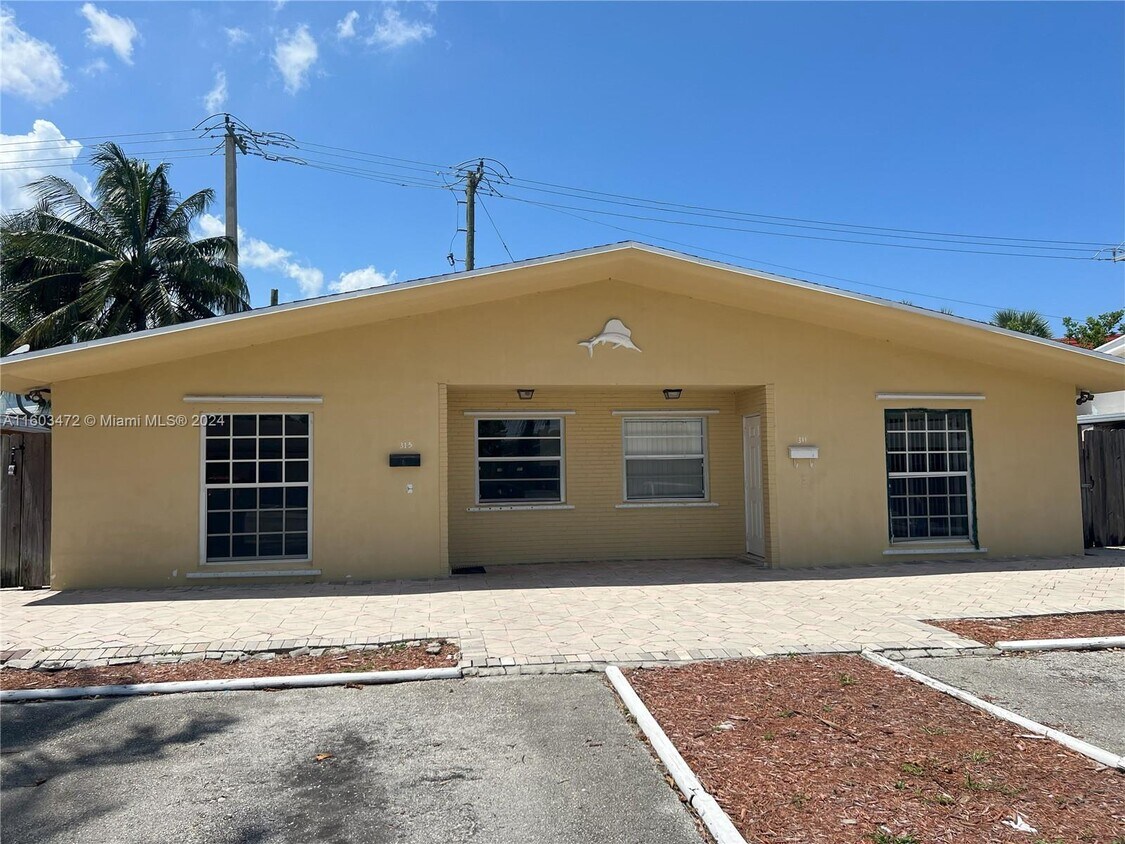 Foto del edificio - 311 NW 57th St