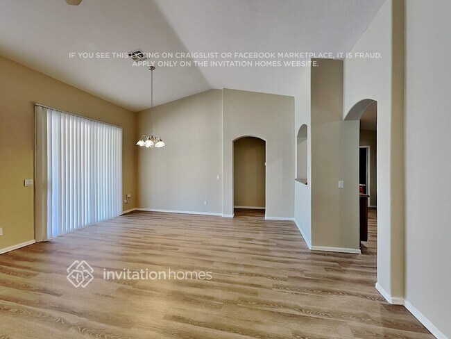 Foto del edificio - 16090 W Maricopa St