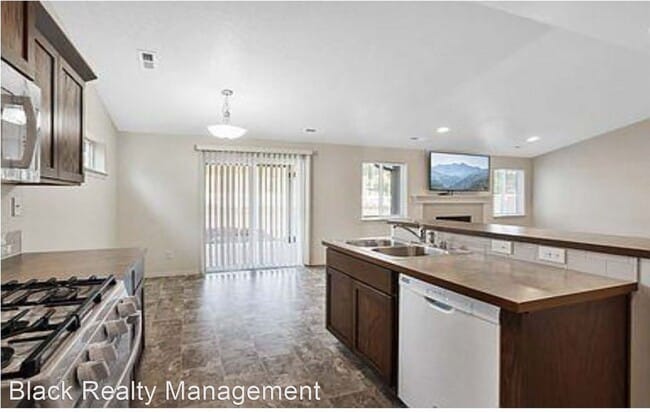 Building Photo - 3 br, 2 bath House - 14607 E Sanson