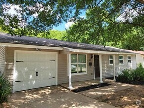 Building Photo - 822 Milam Dr