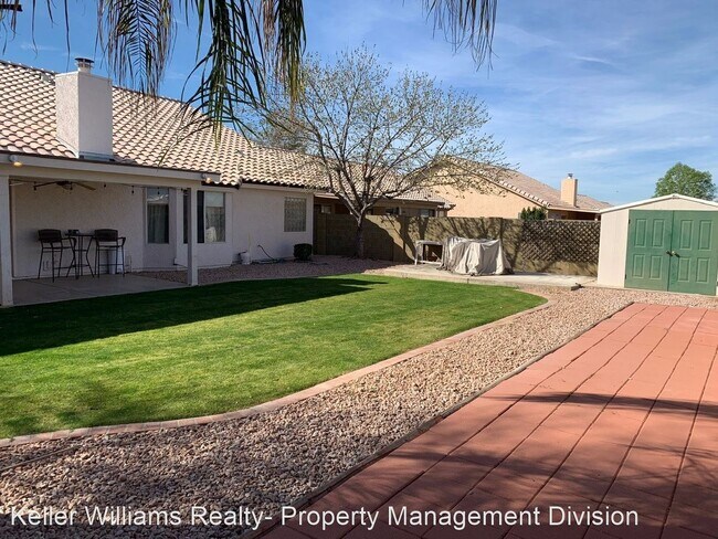 Building Photo - 3 br, 2 bath House - 1520 E Park AVE, 2126...