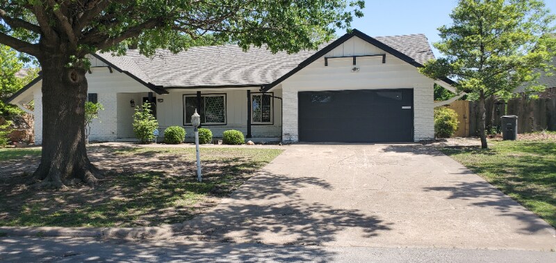 Foto principal - 9012 E 39th St