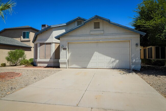Building Photo - 8858 W Villa Rita Dr