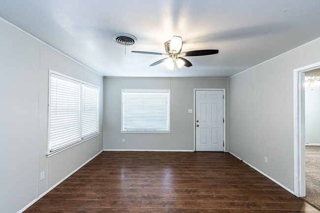 Building Photo - Cute 2/2 With Tons of Space, Minutes from Texas Tech!