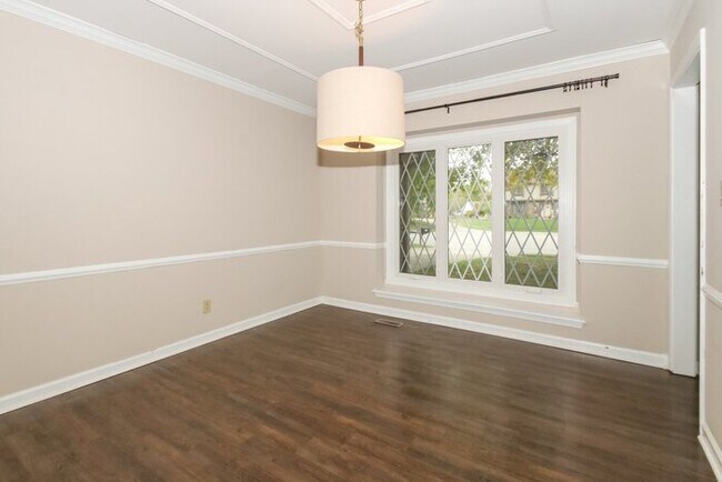 Foto del edificio - 4 Bedroom Carmel Home!