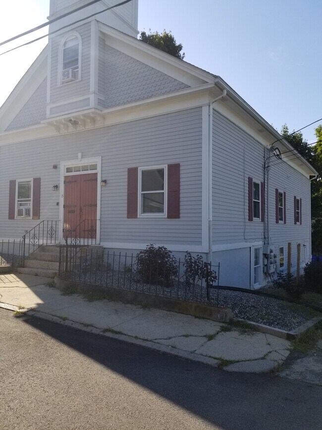 Building Photo - 15 Nestor St