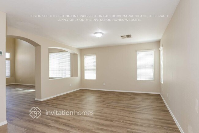 Foto del edificio - 44119 W Snow Dr