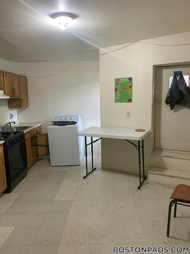 Foto del edificio - 102 Hammond St