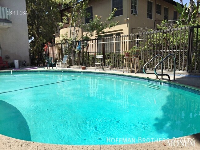 Foto del edificio - 1806 N Harvard Blvd