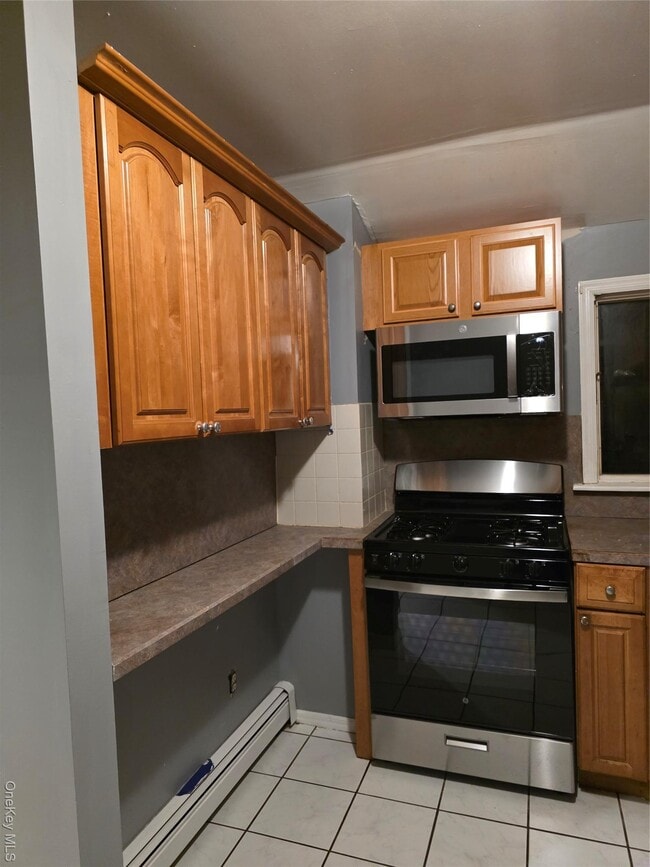 Foto del edificio - 254-13 Francis Lewis Blvd