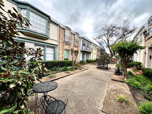 Foto del edificio - 3008 Brockbank Ct