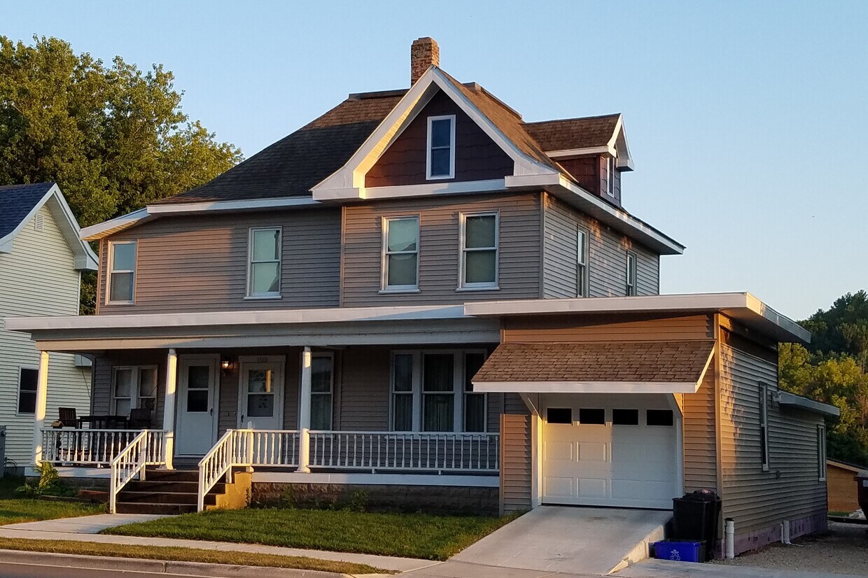 Lower level Apt of this home - 1522 Main St