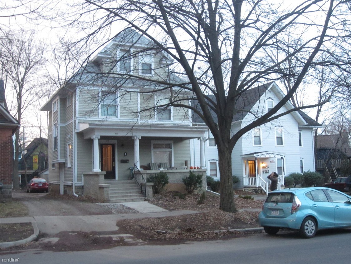 Primary Photo - 7 br, 2 bath House - 515 N Division St 515...