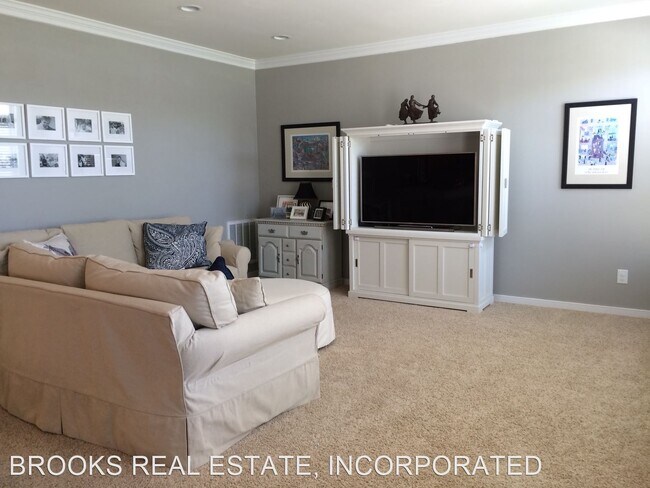 Building Photo - 3 br, 2.5 bath House - 5844 Nandina Circle