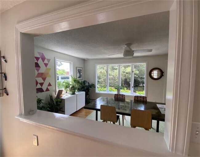 Foto del edificio - 52 Lawn Ave