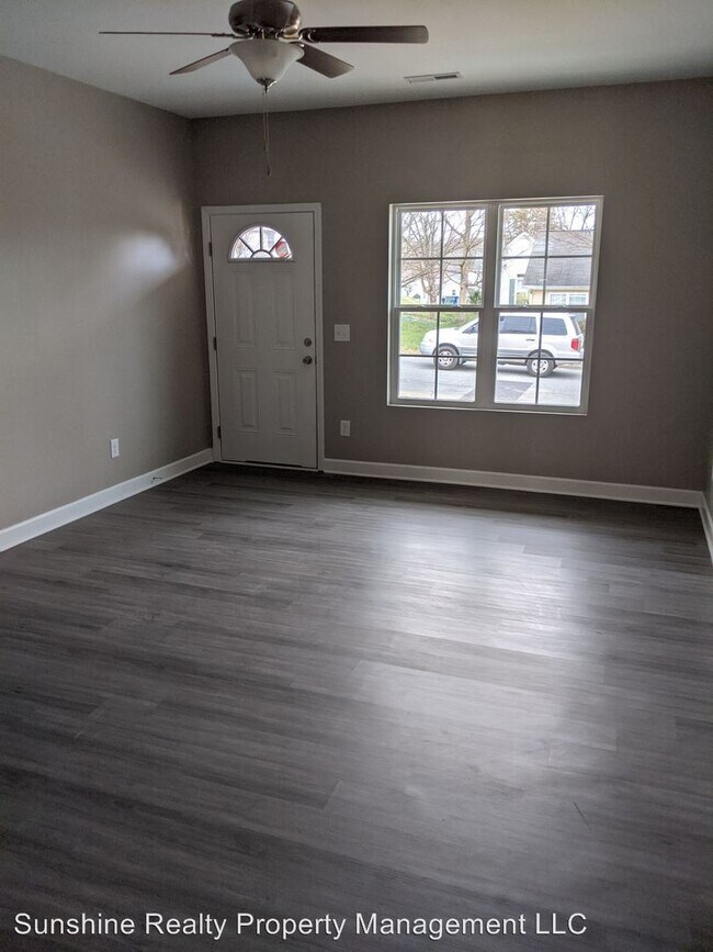 Building Photo - 216-222 Washington St