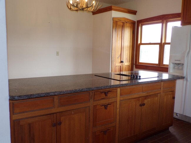Building Photo - 1301 Pecan Valley Dr