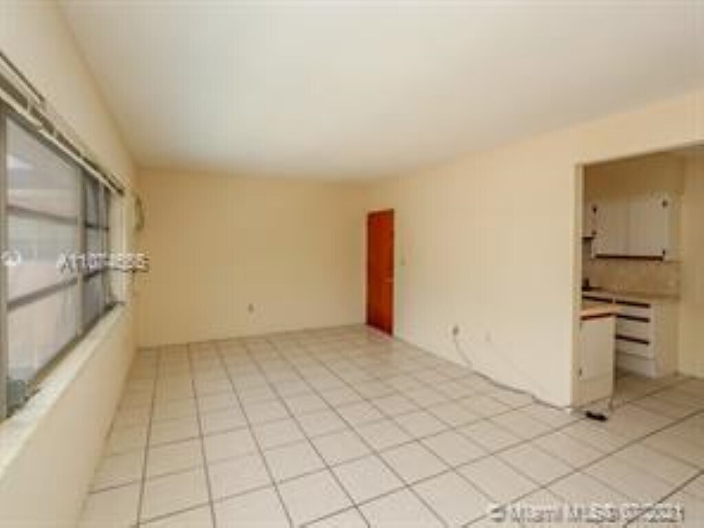 Primary Photo - 1250 S Alhambra Cir