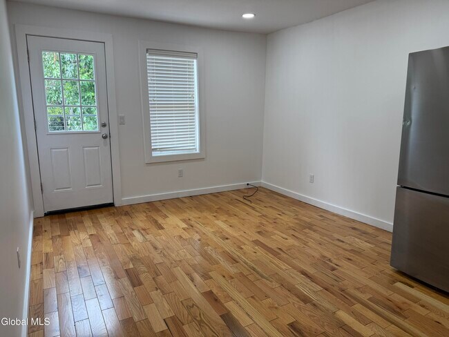 Foto del edificio - 479 2nd St