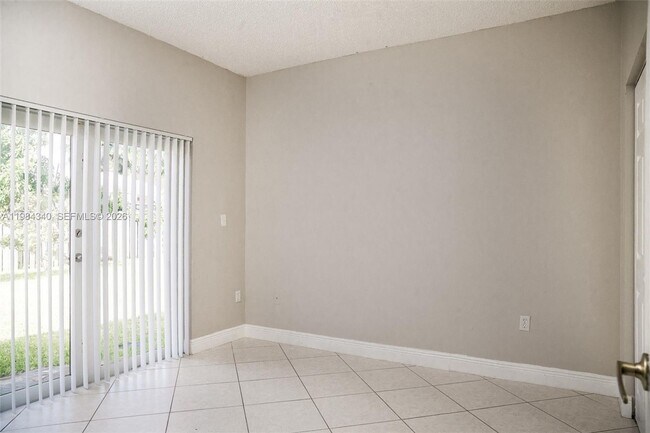Foto del edificio - 13233 SW 203rd St