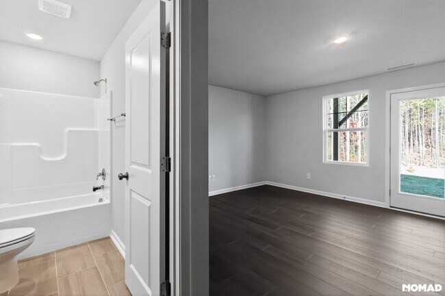 Building Photo - 516 Light Oak Wy