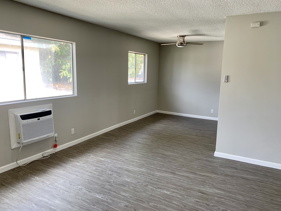 Foto principal - 11565 Erwin St