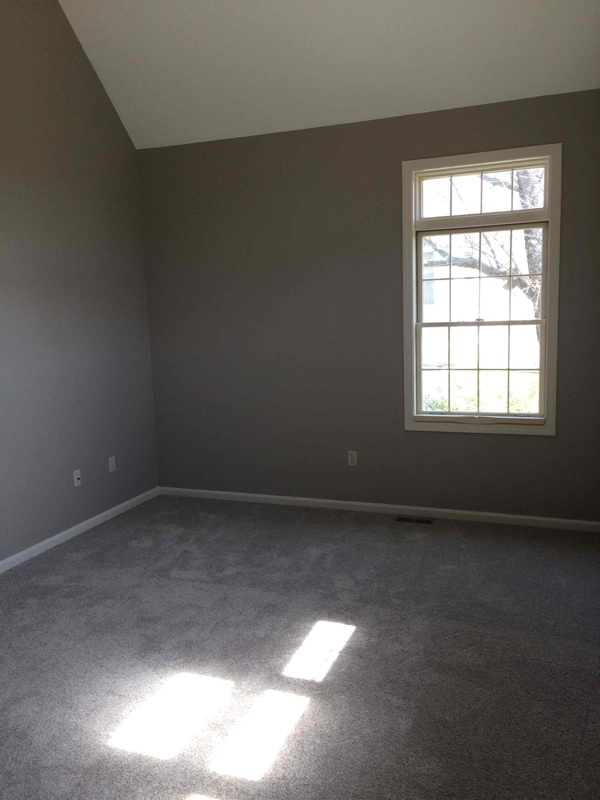 Building Photo - 539 Hawthorne Ln