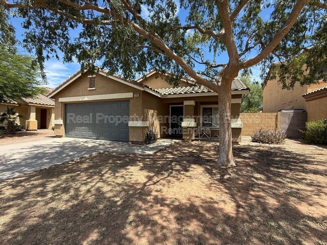Building Photo - 2340 E Derringer Way