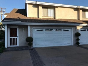 Building Photo - 412 Clay Ave