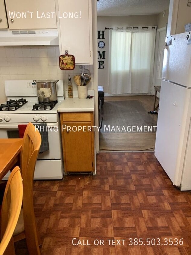 Primary Photo - 3222 S Adams Ave
