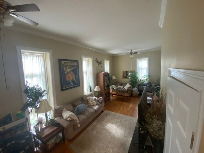 Building Photo - 302 Soundview Ave