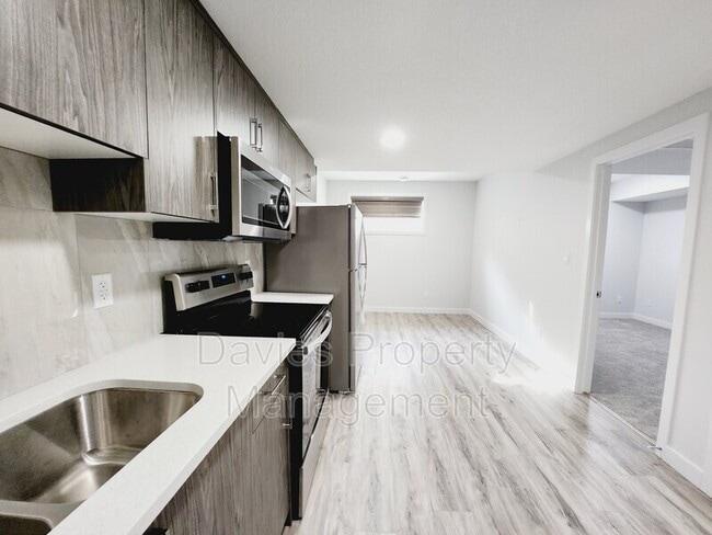 Building Photo - 8805 Carson Way SW