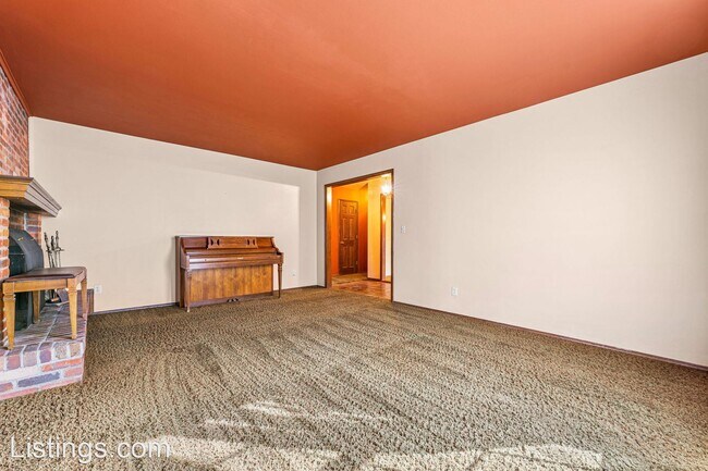 Building Photo - 4 br, 3 bath House - 8558 Tanglewood Rd