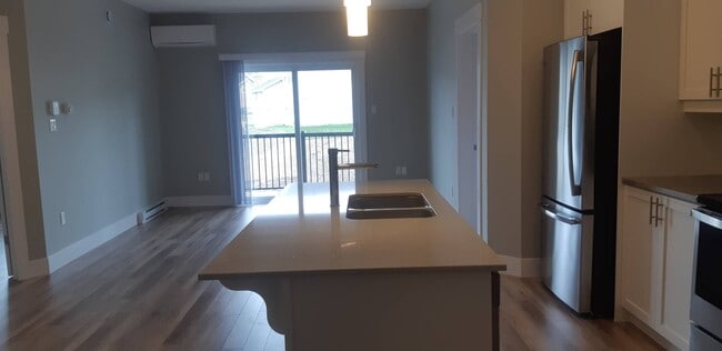 Building Photo - 85 Fieldstone Ct