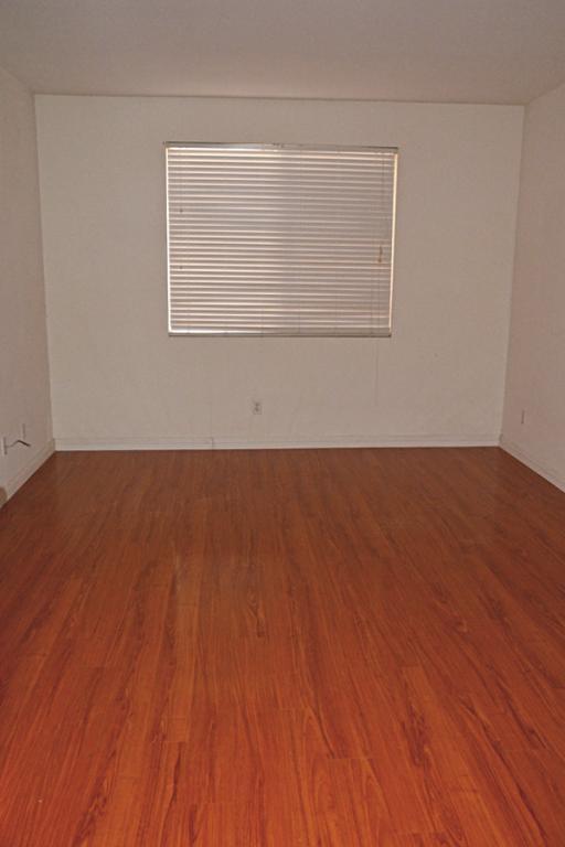 Foto del edificio - 12982 Dos Palmas Rd