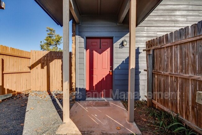 Building Photo - 14415 N Pennsylvania Ave