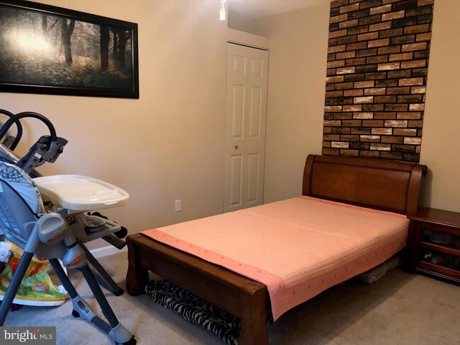 Foto del edificio - 203 Shelton Dr