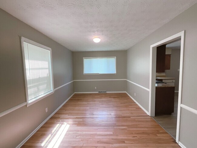 Building Photo - PRE-LEASING